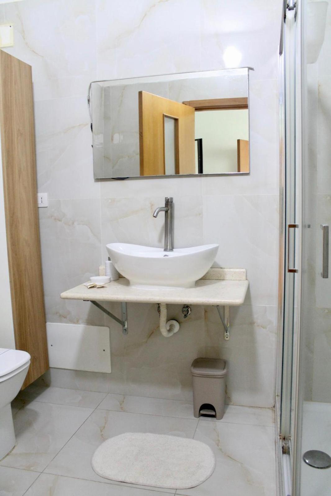 B&B Central Rooms 137 Napoli Exterior foto